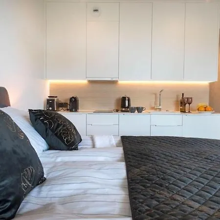 In Near And דירה פוביירובו